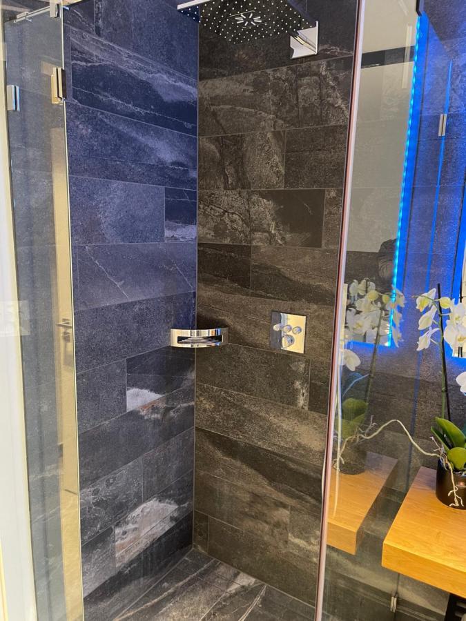 Basalt Lodge Am Lehnitzsee أورانينبورغ المظهر الخارجي الصورة